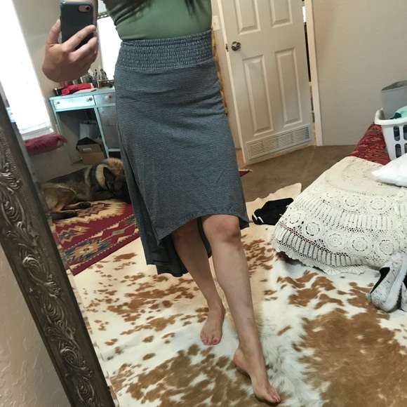 Xhilaration skirt - Picture 2 of 4